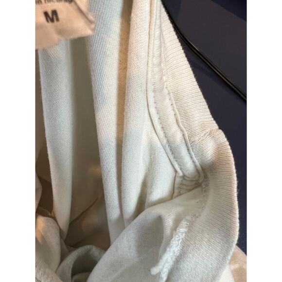 Anvil Tag Graphic Tee With Shaking Hands - M - Picture 6 of 6